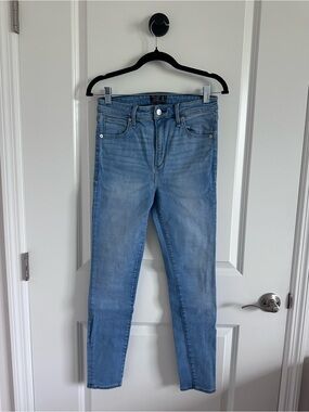 Abercrombie & Fitch High Rise Super Skinny Jeans Light Wash Size 27/4S